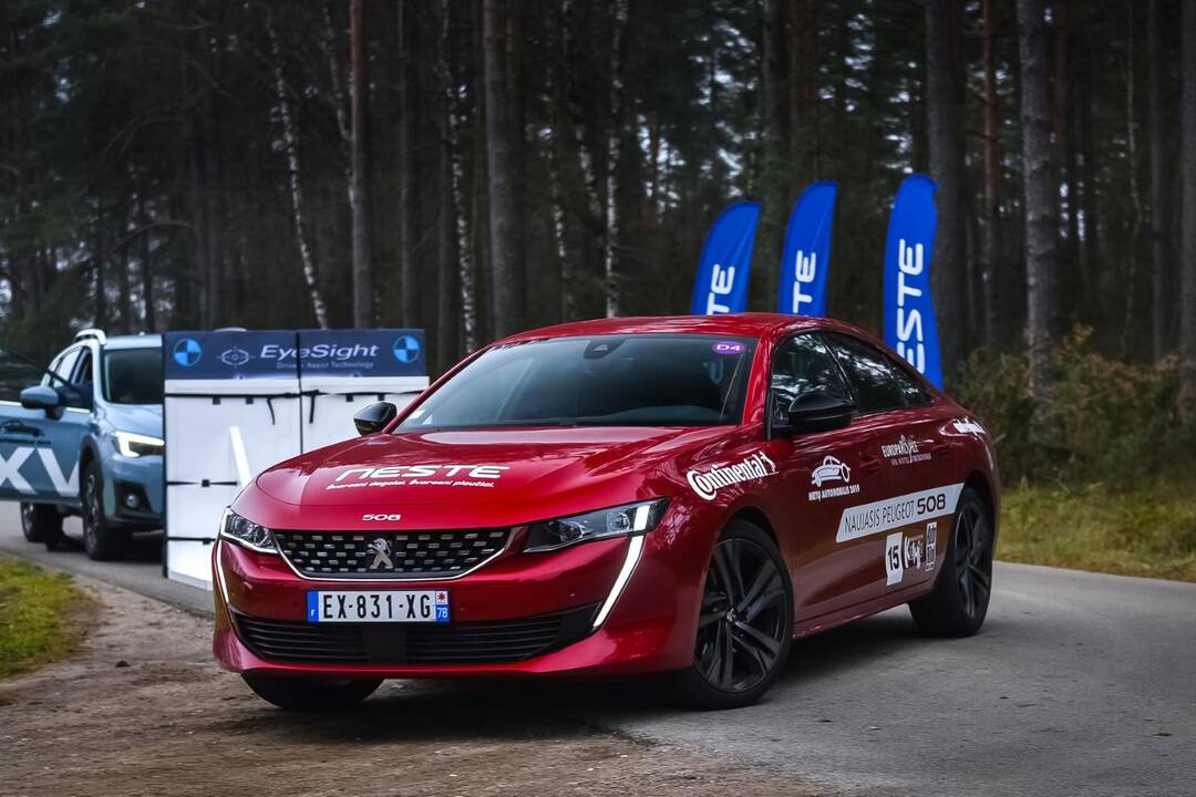 Geriausiu automobiliu išrinktas „Peugeot 508“  