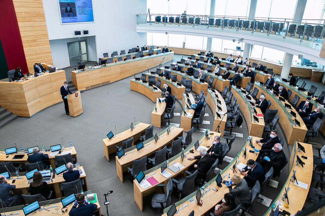 Seimas – už įmonių restruktūrizavimo ar bankrotų moratoriumą