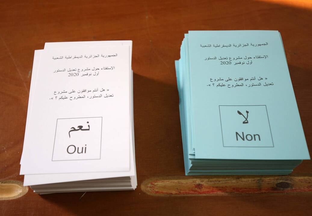 Referendume dėl konstitucijos reformos Alžyre dalyvavo tik 23 proc. rinkėjų