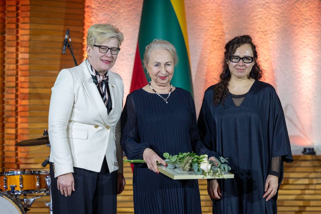 Vyriausybėje pagerbti kultūros ir meno premijų laureatai