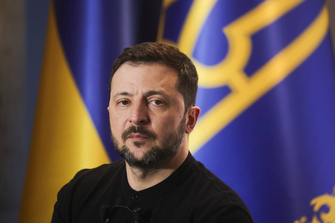 Zelenskis: Ukraina pasirengusi tiesioginėms deryboms su Rusija po paliaubų