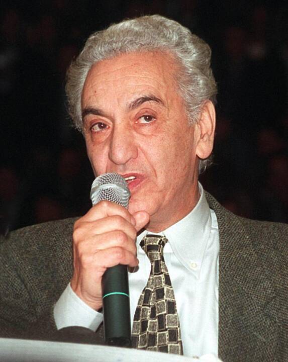 Mirė ilgalaikis Ažyro opozicijos veikėjas H. Ait-Ahmedas