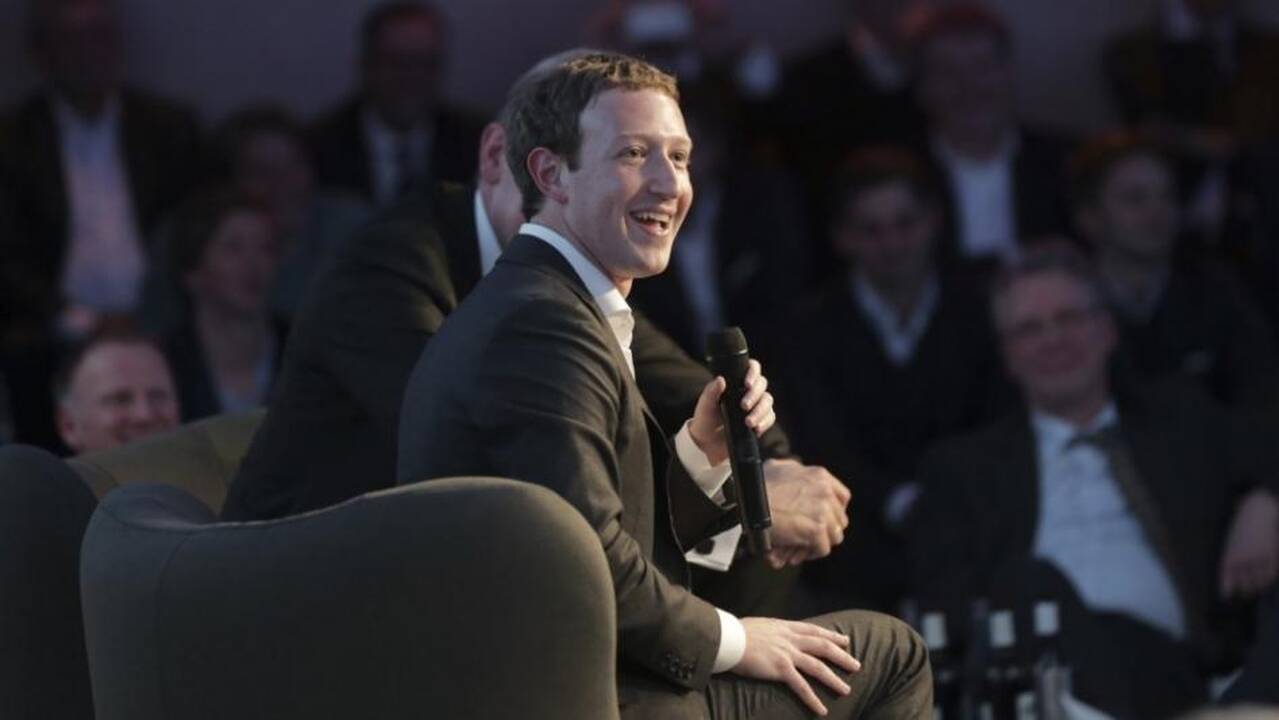 Ar reikėtų baimintis dėl didėjančios M. Zuckerbergo įtakos politikai?