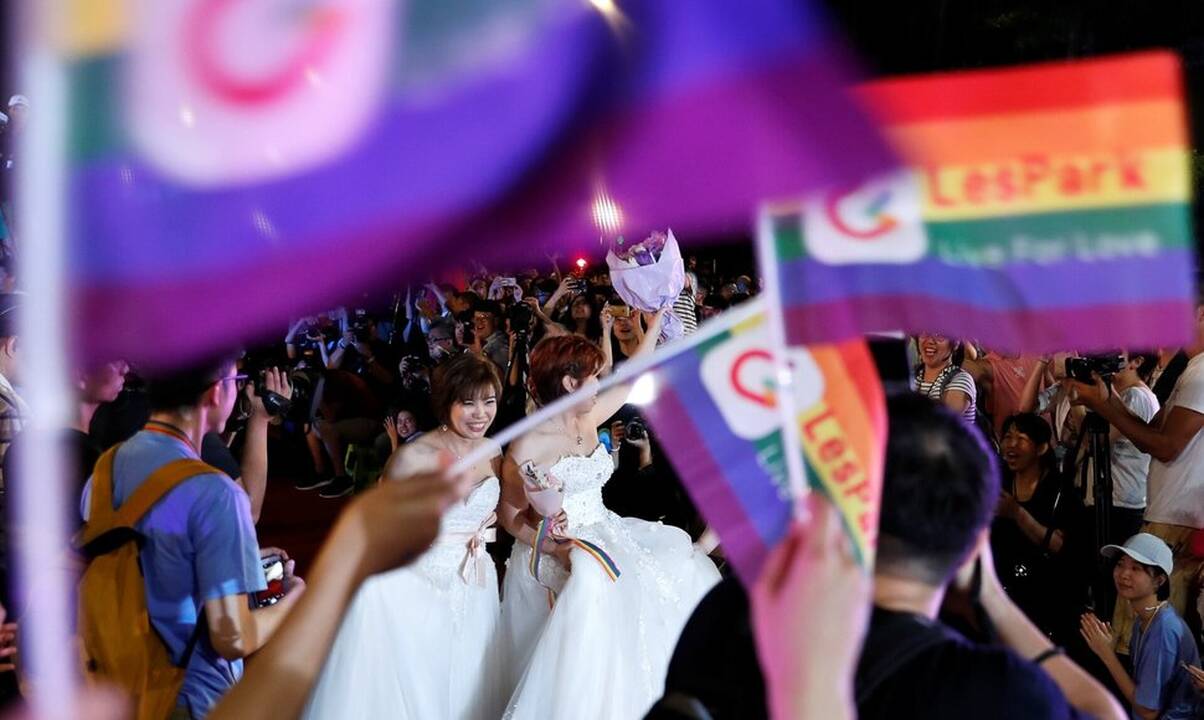 Taivanas pripažino tos pačios lyties kinų ir taivaniečių santuokas