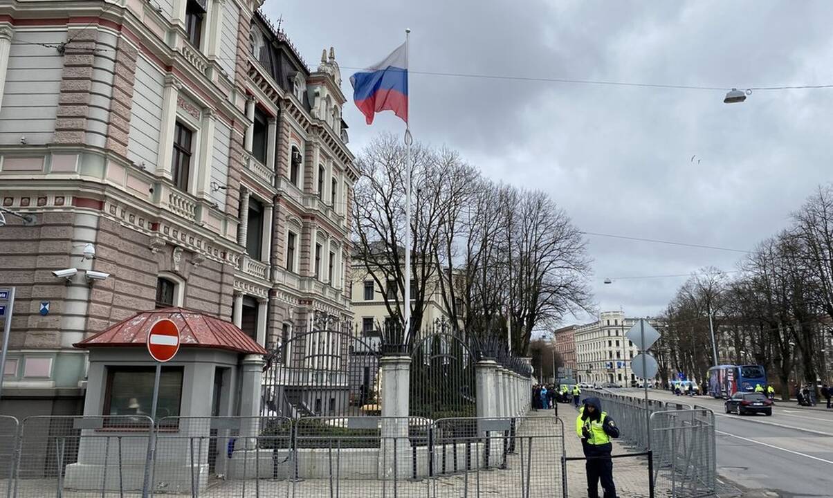 Latvijoje įsakymai išvykti iš šalies išduoti jau 34 Rusijos piliečiams