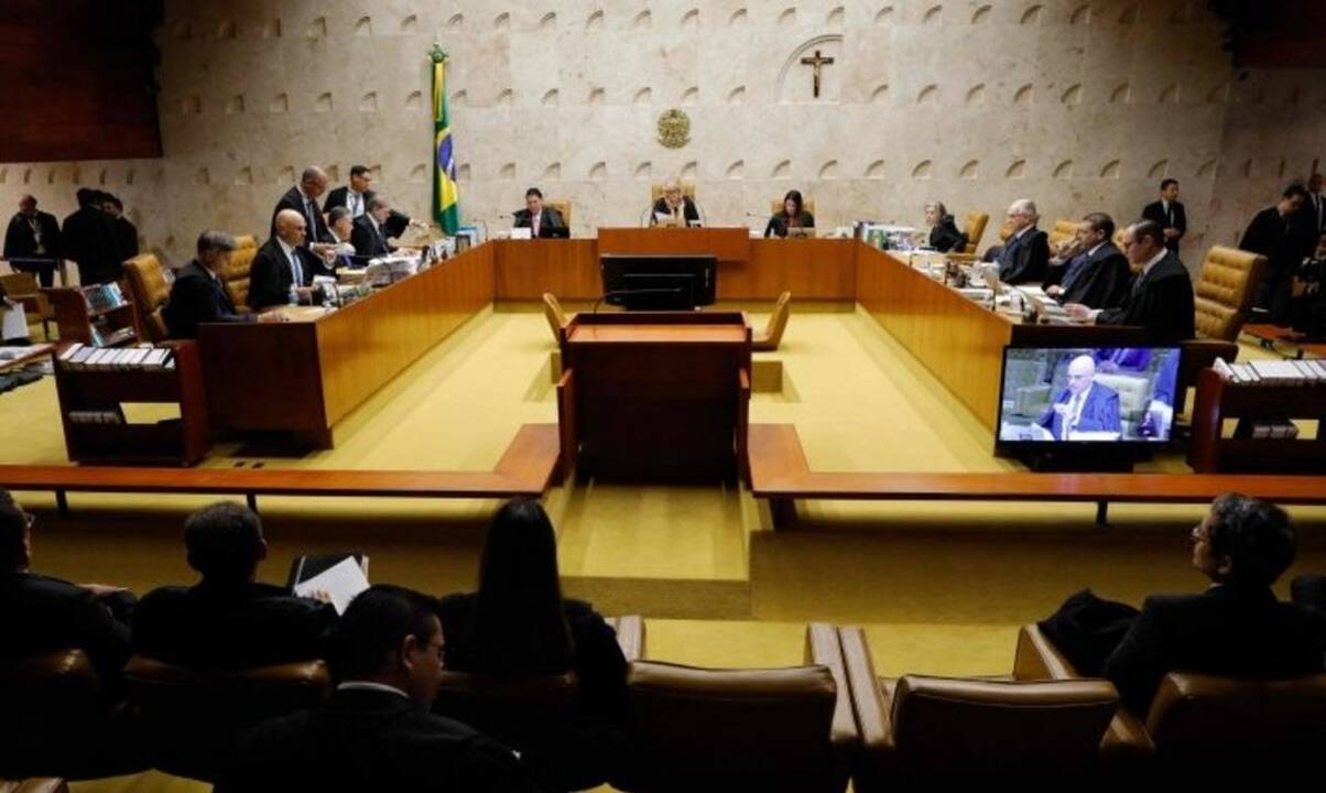 Brazilijos teismas dėl sausio 8-osios riaušių 17 metų kalėti nuteisė pirmąjį kaltinamąjį