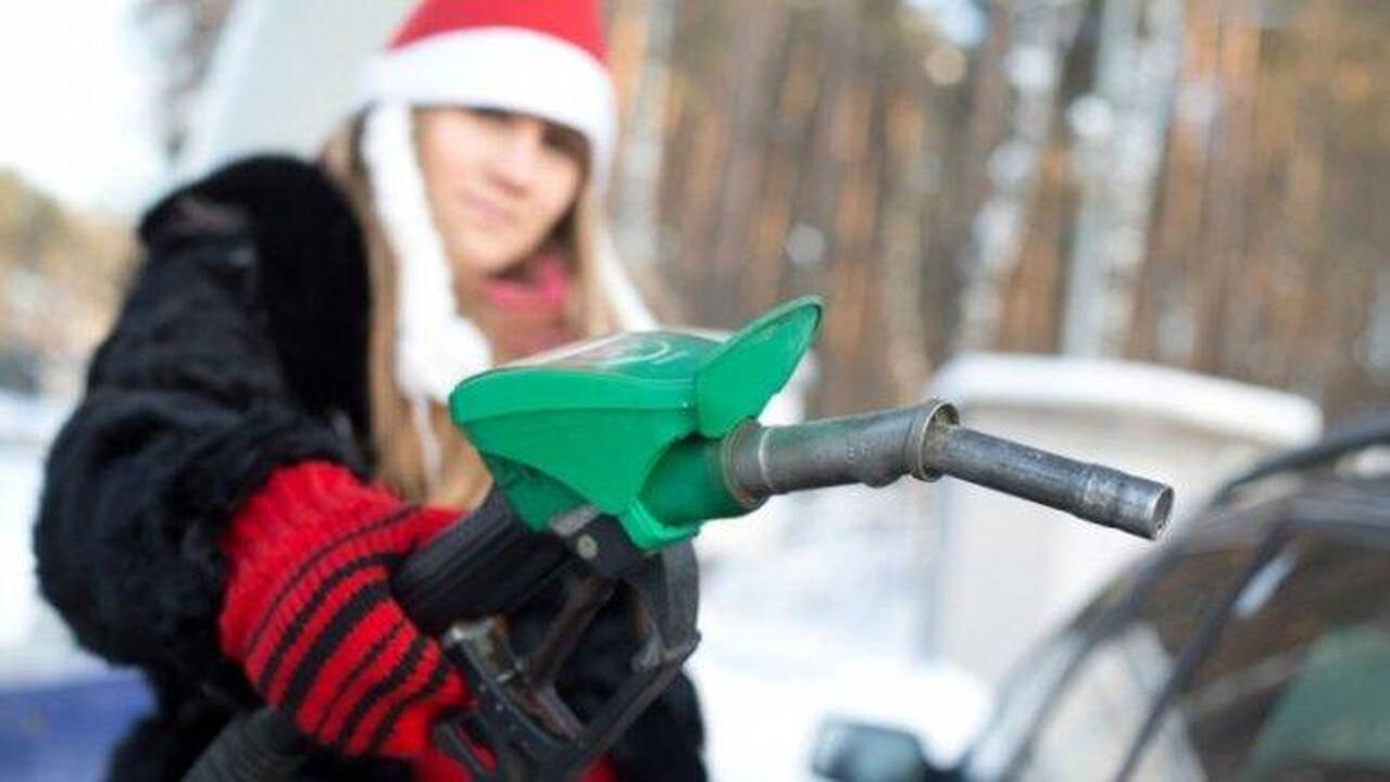 Žmonės litus keis į degalus: laukiama daugiau pirkėjų