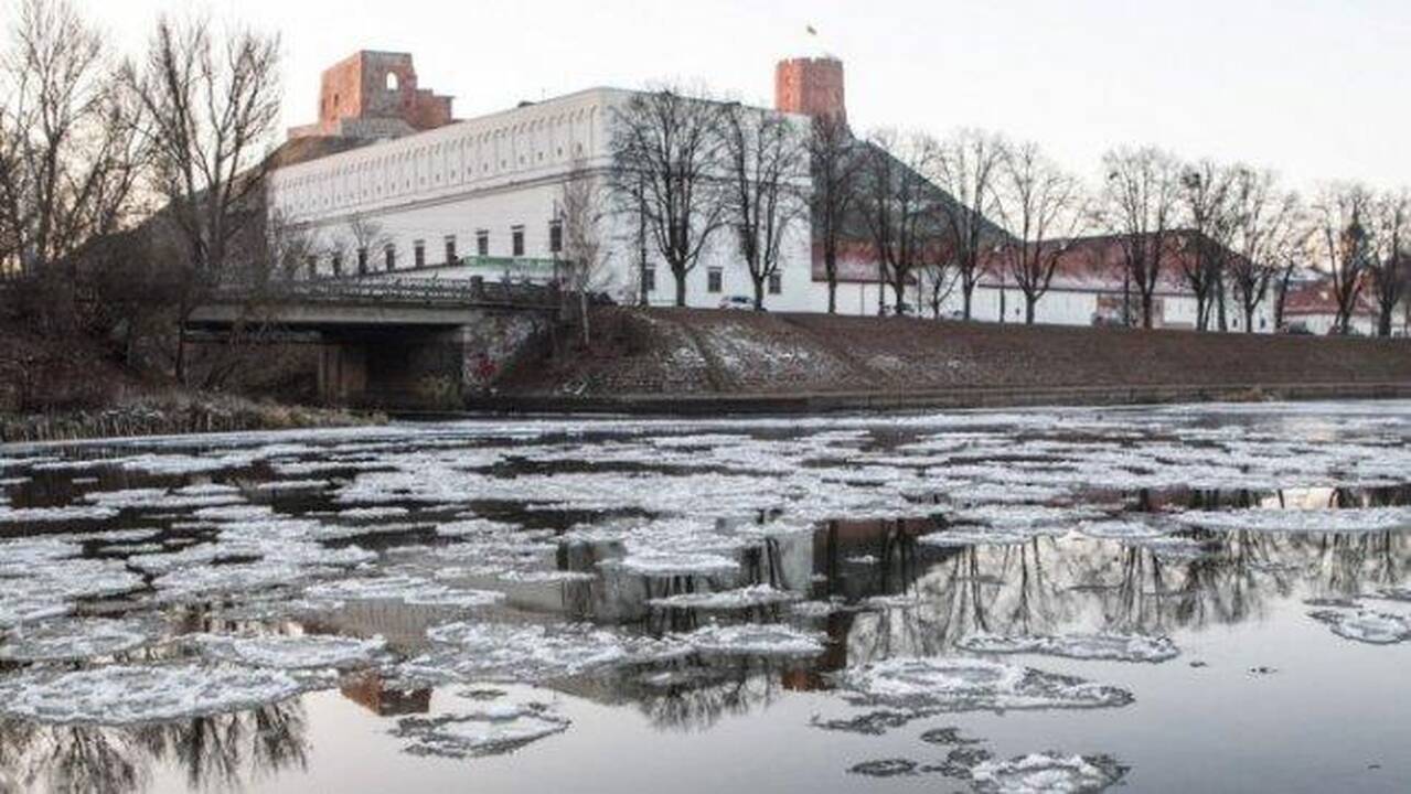 Per karą praradusi daugybę kultūros vertybių, Lenkija jas ėmė vežtis iš Lietuvos