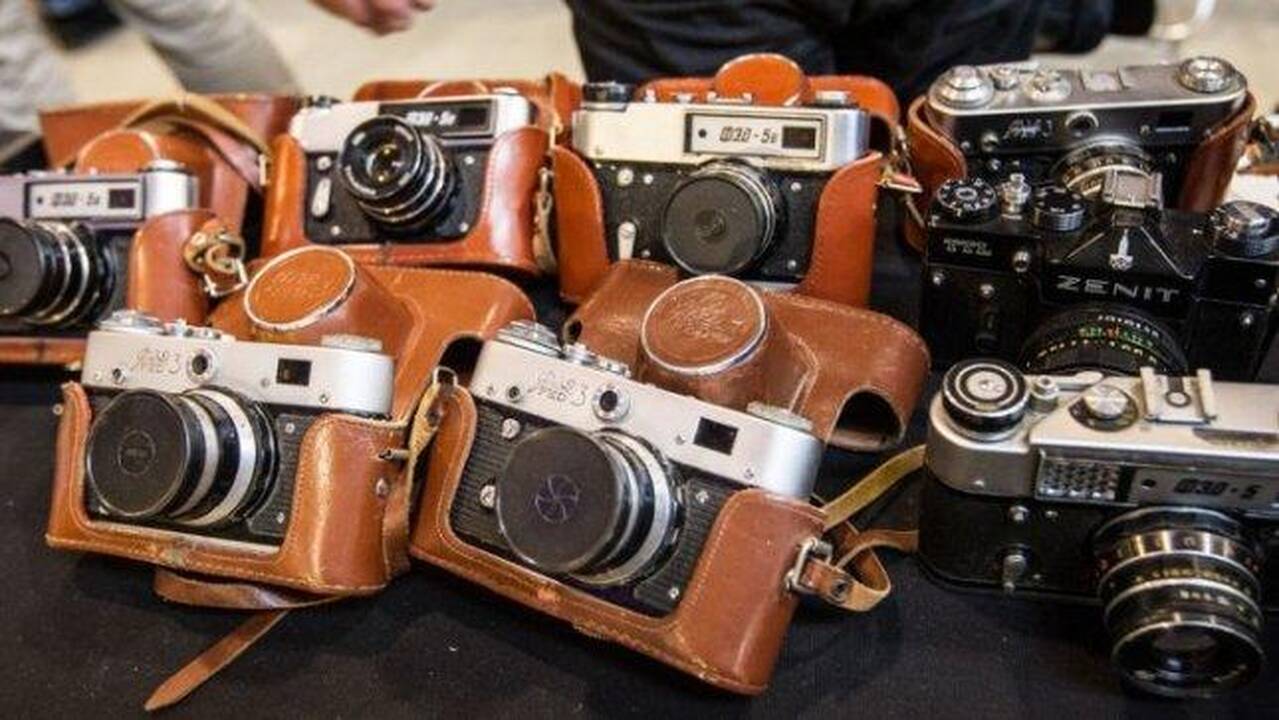 Parodoje iš fotografijų žvelgia apie 40 įvairių profesijų plungiškių