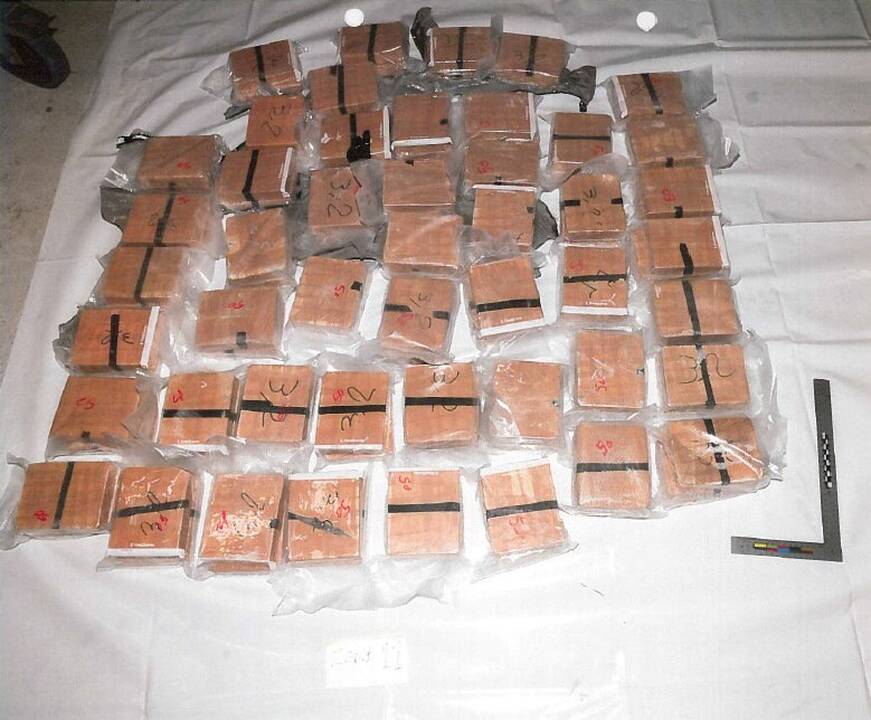 Prancūzijos karinis jūrų laivynas Arabijos jūroje konfiskavo keturias tonas narkotikų