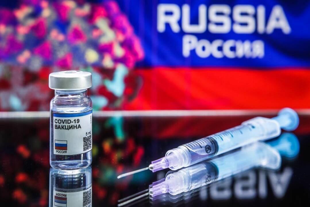 Rusija kitą savaitę pradės COVID-19 vakcinos bandymus su 40 tūkst. žmonių