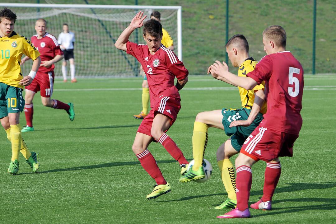 Futbolas: Lietuvos U-16 rinktinė - Latvijos U-16 rinktinė 0:2