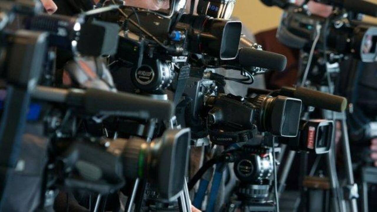 Ukrainos pareigūnai nurodė išsiųsti du Gruzijos žurnalistus