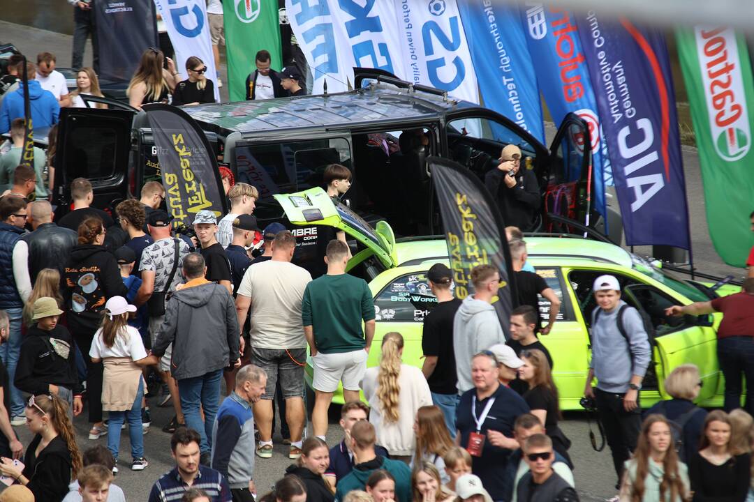 Nemuno saloje – „Eoltas car show 2023“