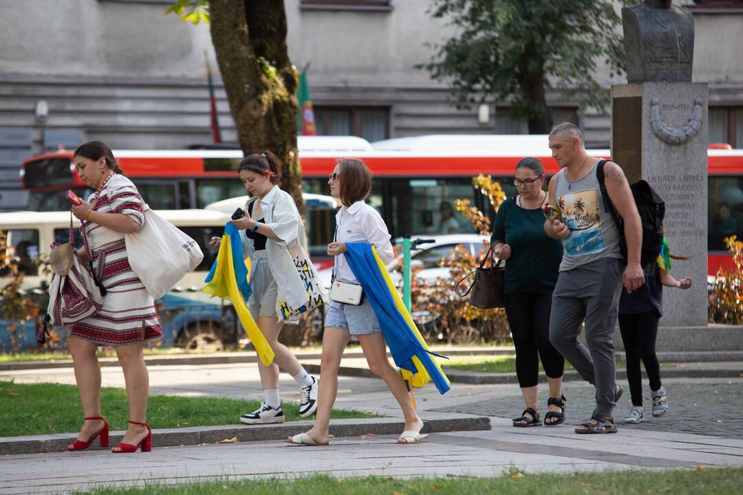 Žuvusių už Ukrainos laisvę lydėtuvės Karo muziejaus sodelyje
