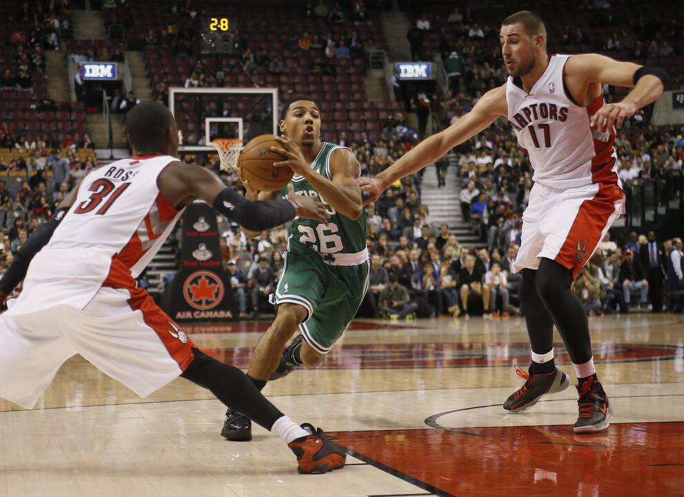 J.Valančiūnas pelnė 10 taškų, "Raptors" išplėšė pergalę