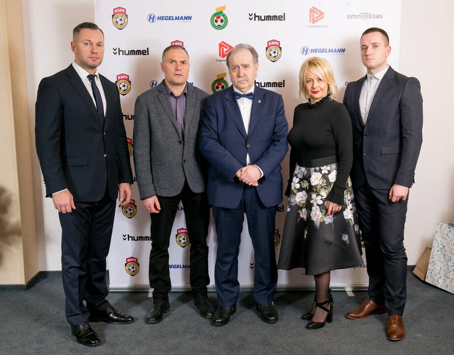 Pagerbimas: auksinė "Žalgirio" komanda pradėjo vėliau net septynerius metus trukusį FBK "Kaunas" dominavimą Lietuvoje.