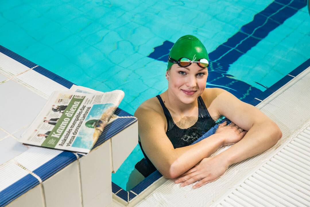 Plaukikė R. Meilutytė iškovojo pirmąjį jaunimo olimpinių žaidynių aukso medalį