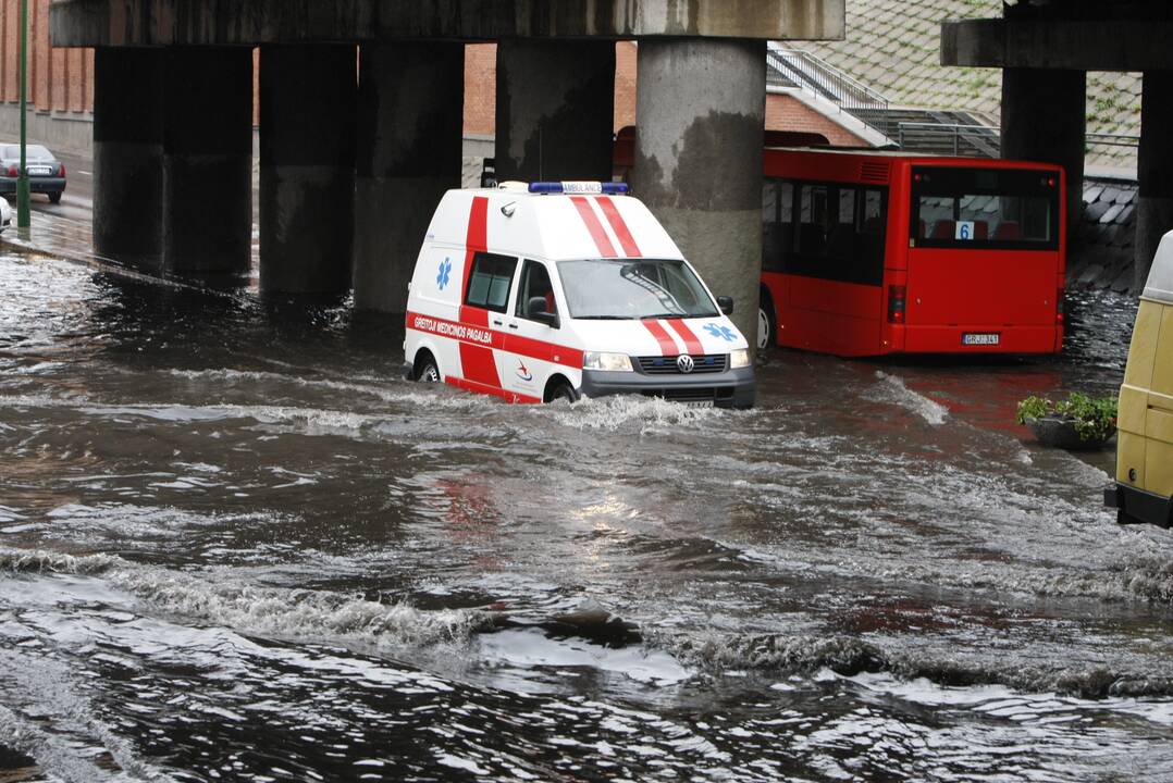 Uostamiestį skandino liūtis