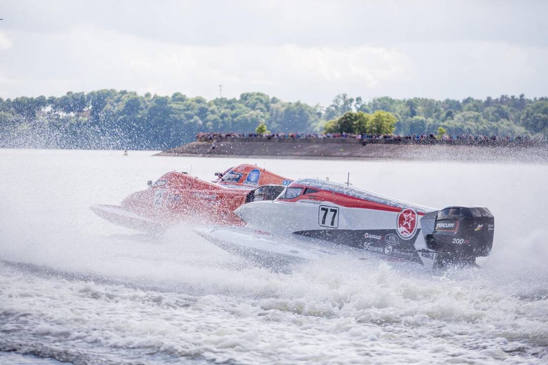 F2 vandens formulių lenktynių finalas