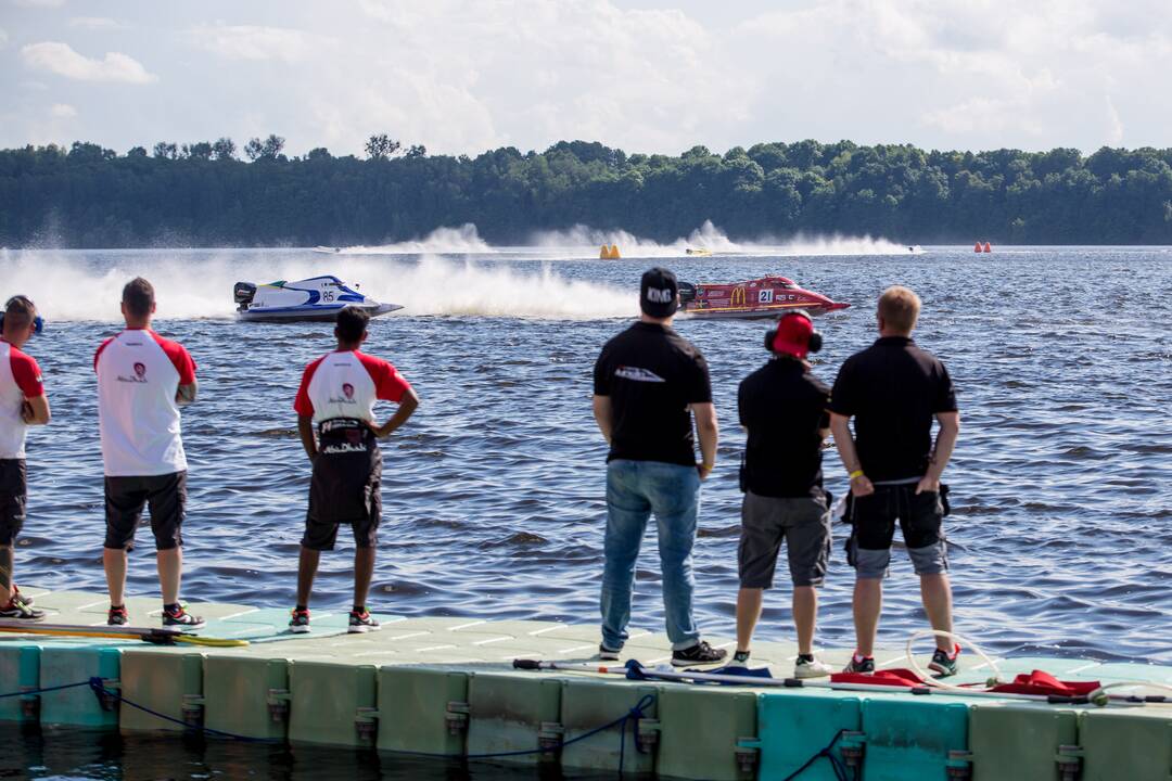 F2 vandens formulių lenktynių finalas