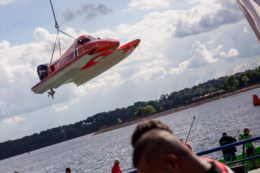 F2 vandens formulių lenktynių finalas