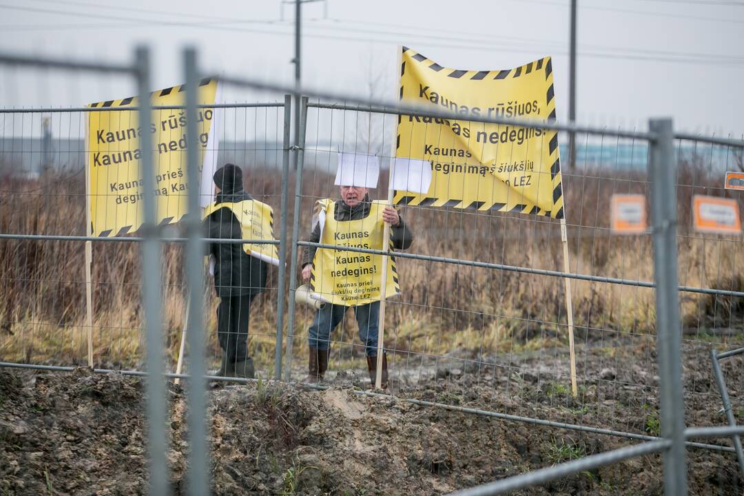 Piketas prieš "Fortum" jėgainės statybas Kauno LEZ