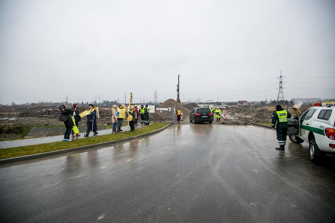 Piketas prieš "Fortum" jėgainės statybas Kauno LEZ