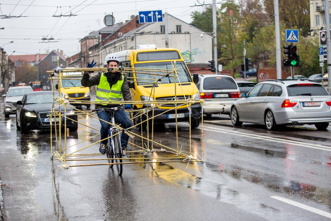 Kauno gatvėse - neįprastos transporto priemonės