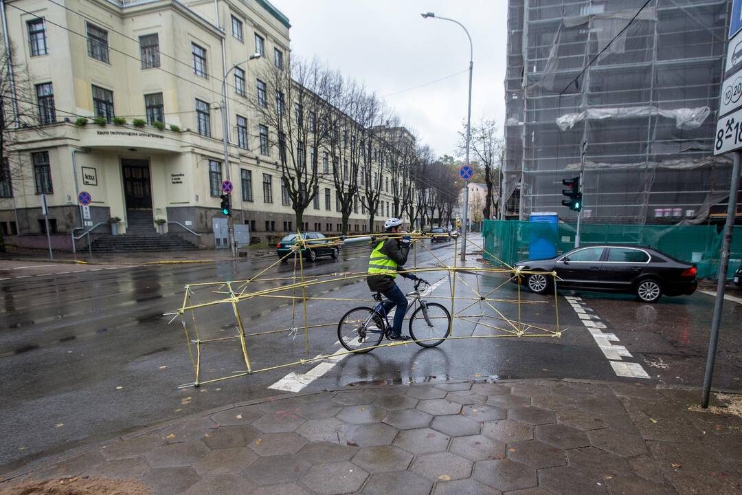 Kauno gatvėse - neįprastos transporto priemonės