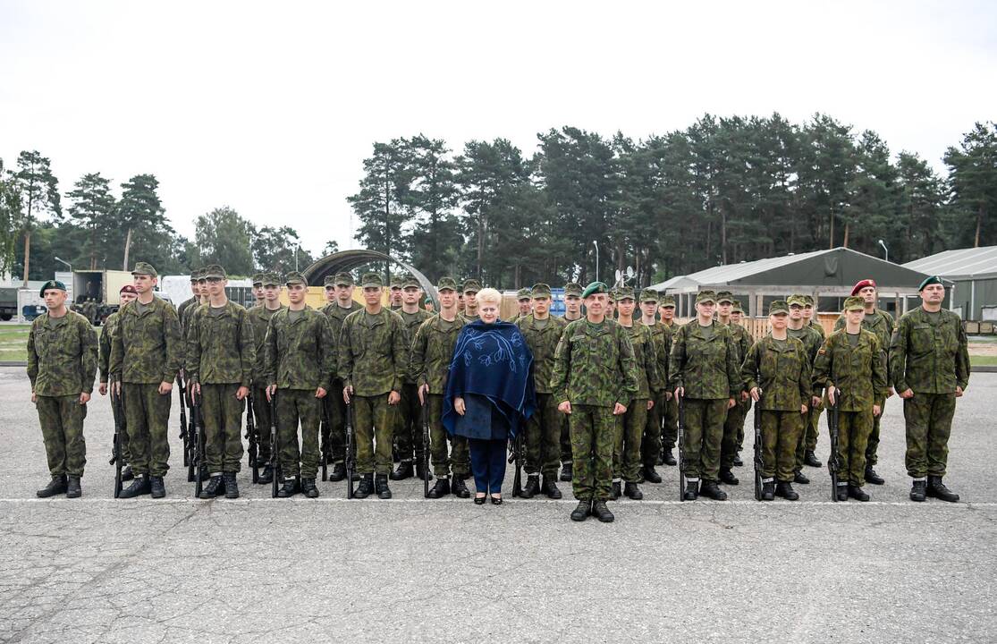 NATO karius aplankė prezidentai