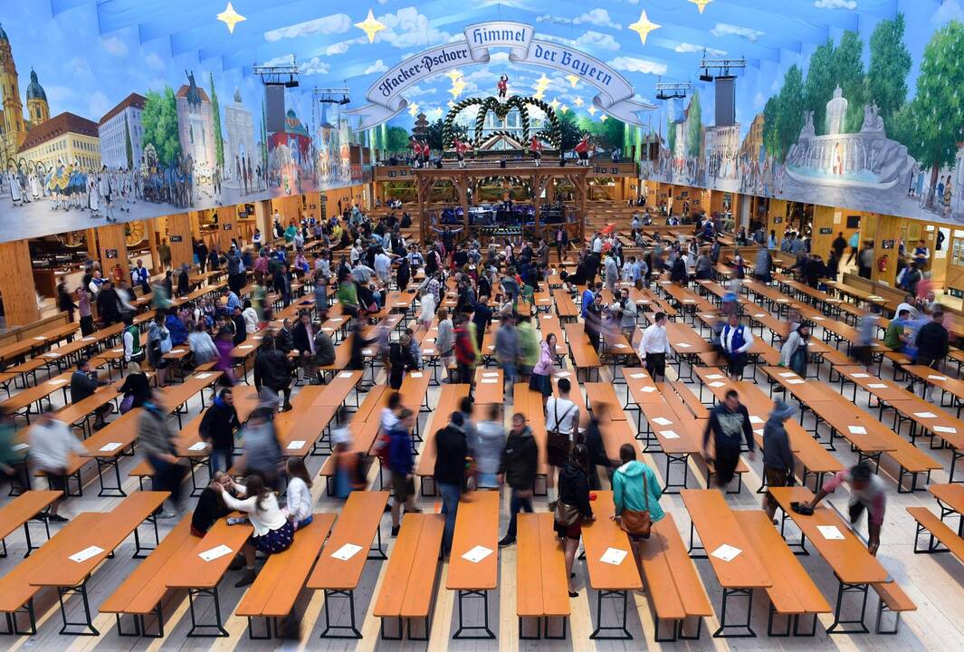 Prasidėjo alaus festivalis „Oktoberfest“