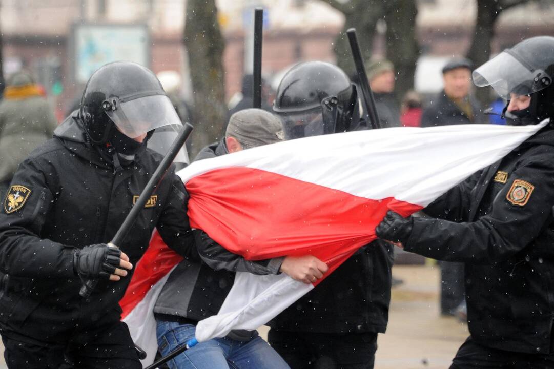 Baltarusijoje sulaikyti dešimtys žmonių