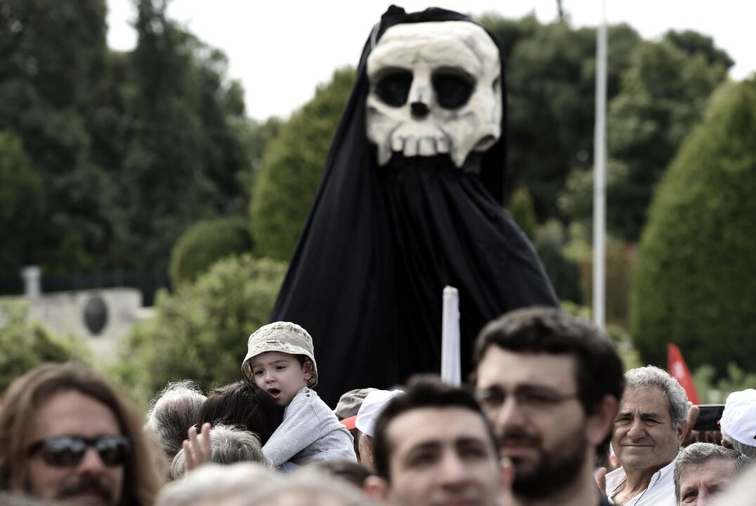 Tarptautinės darbo dienos protestai pasaulyje