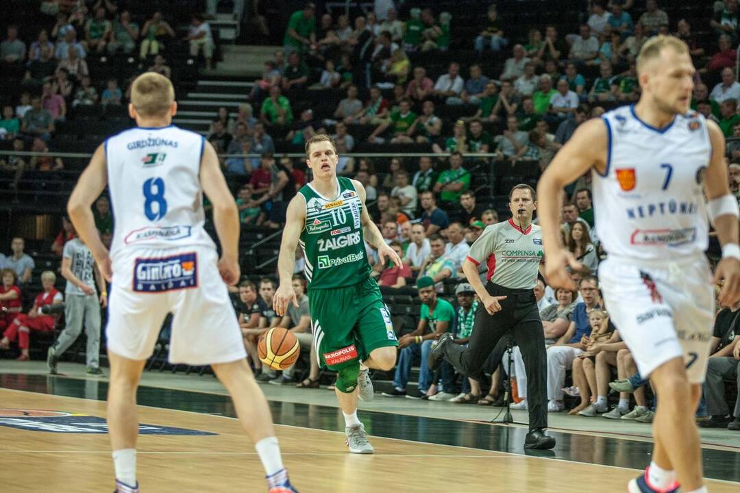 "Žalgiris" įveikė "Neptūną"