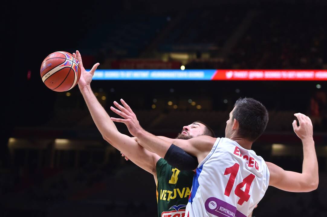 Europos čempionato pusfinalis: Lietuva - Serbija 67:64