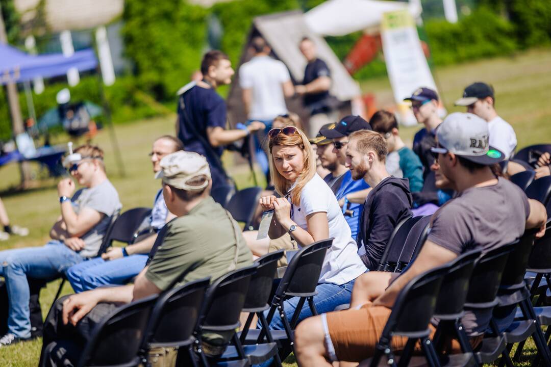 Pirmasis dronų festivalis