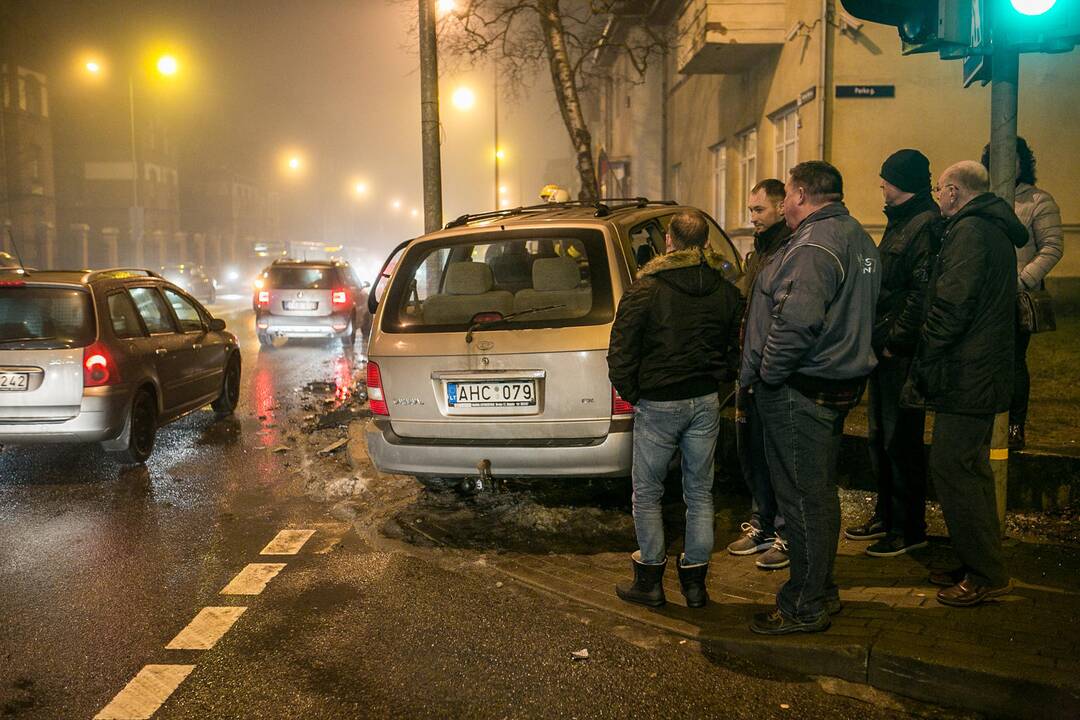 Avarija Herkaus Manto ir Parko gatvių sankryžoje