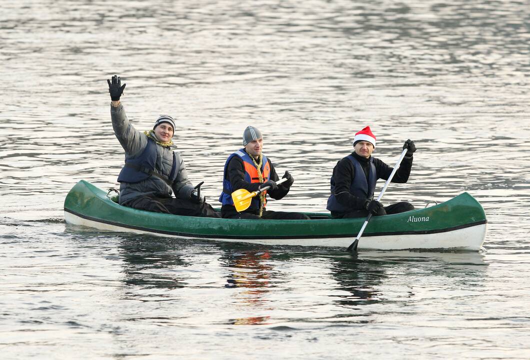 Naujametinis plaukimas baidarėmis