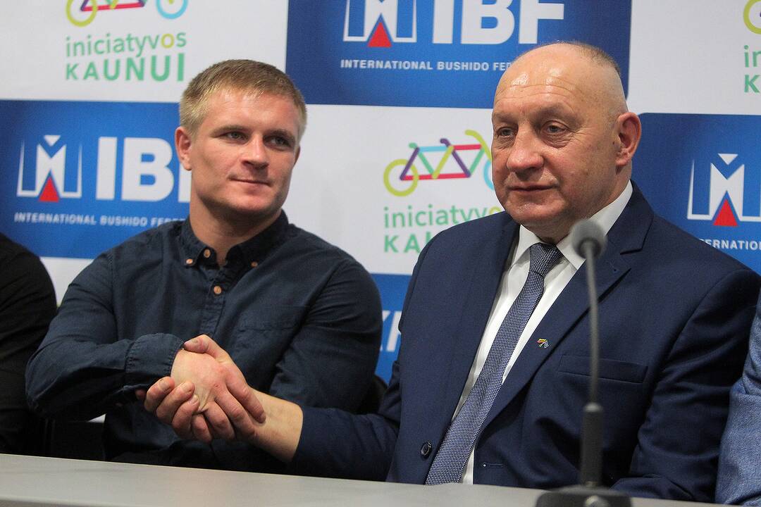 Profesionalų bokso ir bušido turnyro pristatymas