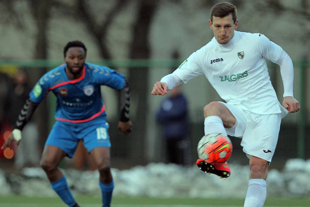 Lietuvos futbolo A lyga: „Kauno Žalgiris“– Kauno „Stumbras“ 1:2.