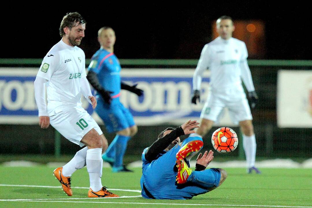 Lietuvos futbolo A lyga: „Kauno Žalgiris“– Kauno „Stumbras“ 1:2.