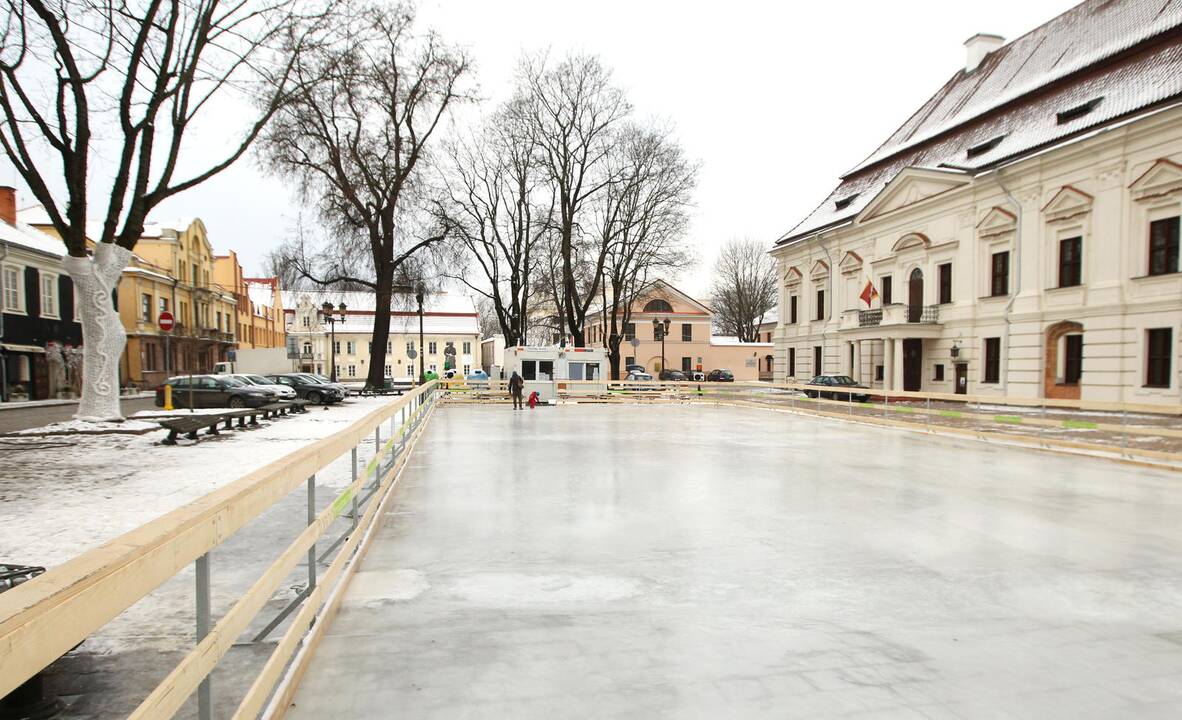 Čiuožykla Rotušės aikštėje