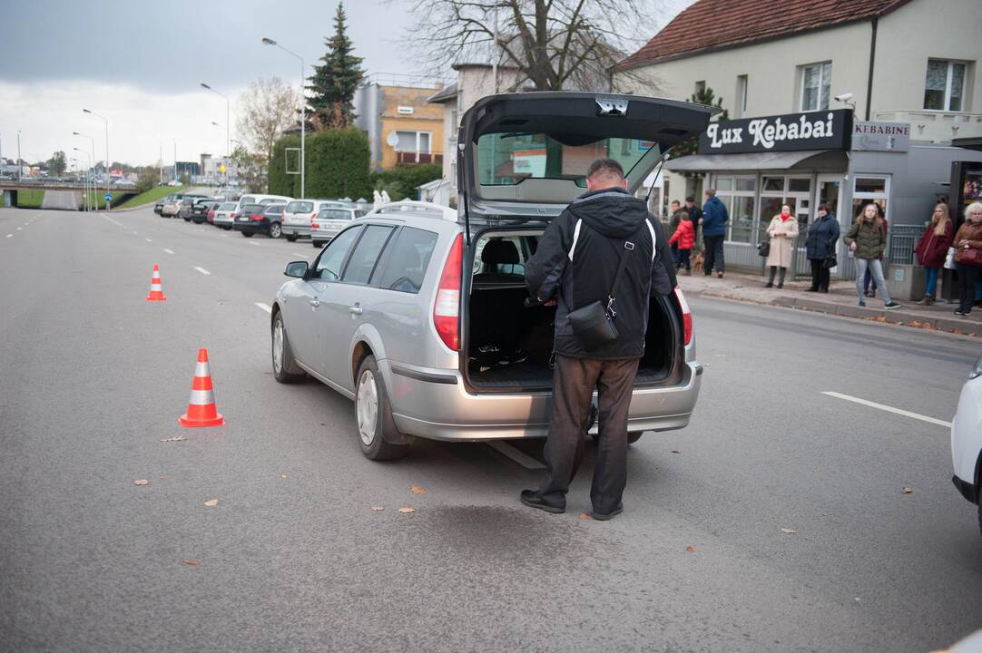 Žemaičių pl. pėsčiųjų perėjoje partrenkta moteris