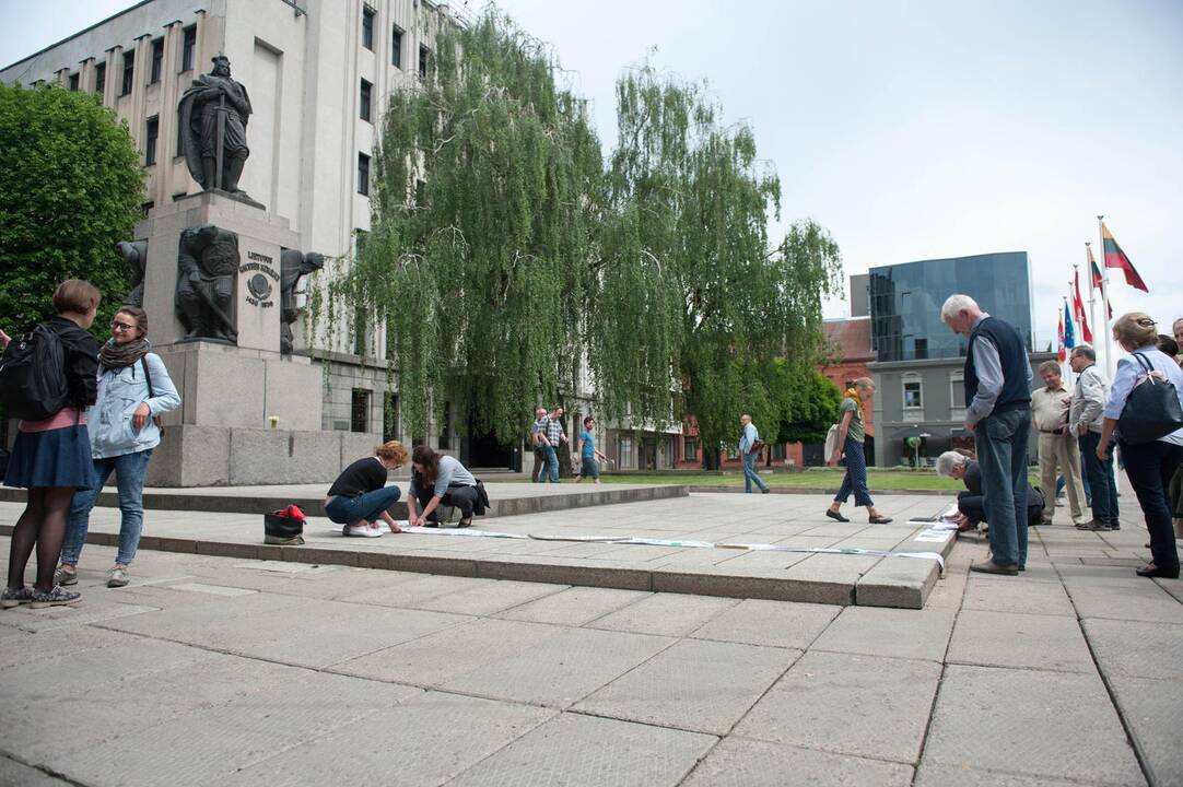 Medžių gynėjų meninė akcija Kaune