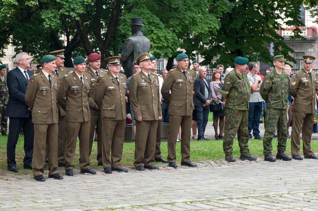 Prisiekė nauja karininkų laida