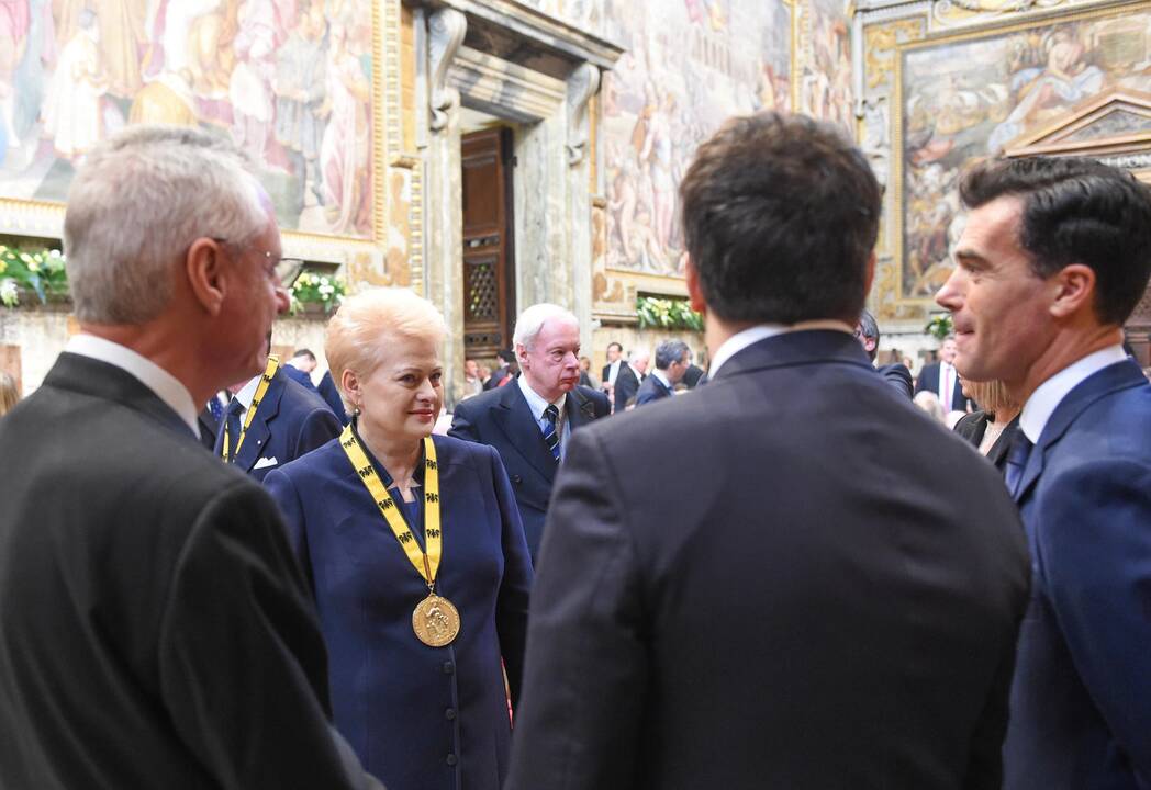 D. Grybauskaitė dalyvavo popiežiaus apdovanojimo ceremonijoje