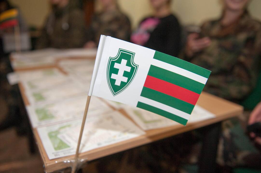 Naktinis žygis partizanų takais Pažėruose 