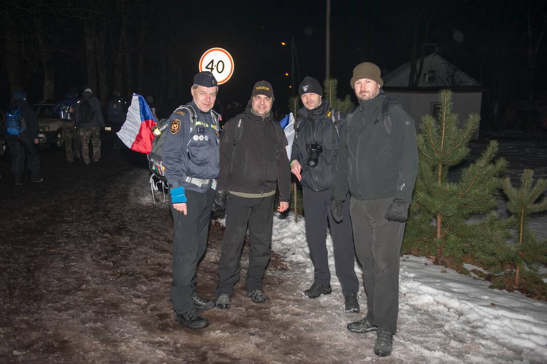 Naktinis žygis partizanų takais Pažėruose 