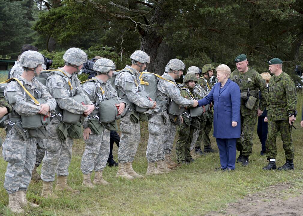 D. Grybauskaitė apsilankė amerikiečių minininke